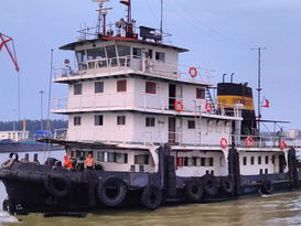 Толкающий буксир